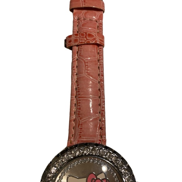 Copy Hello Kitty pink and diamanté adult size watch - Picture 9 of 9
